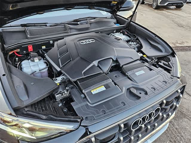 Thumbnail: 2025 Audi Q8 - 13