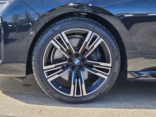 Thumbnail: 2025 BMW 7 Series - 14