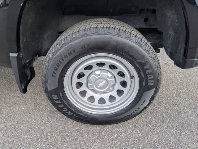 Thumbnail: 2023 Chevrolet Colorado - 13