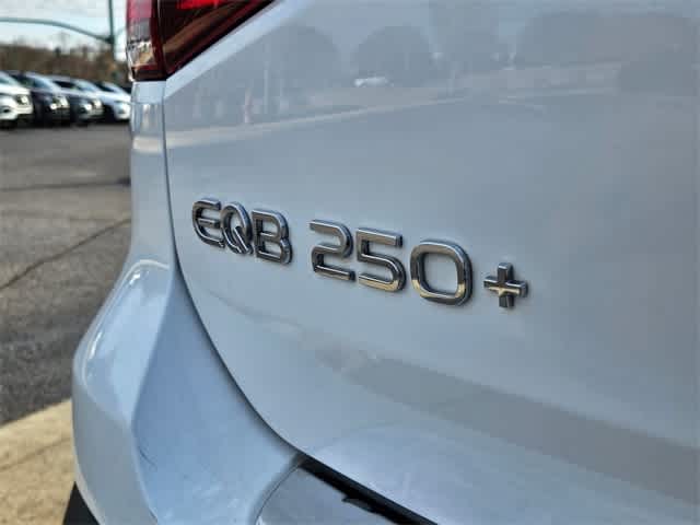 Thumbnail: 2023 Mercedes-Benz EQB - 11