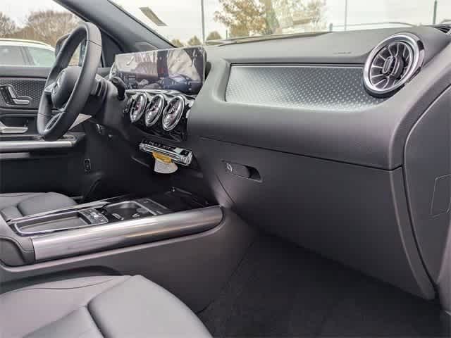 2025 Mercedes-Benz GLA 250 11