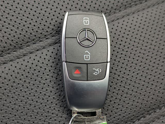 Thumbnail: 2026 Mercedes-Benz GLS - 38