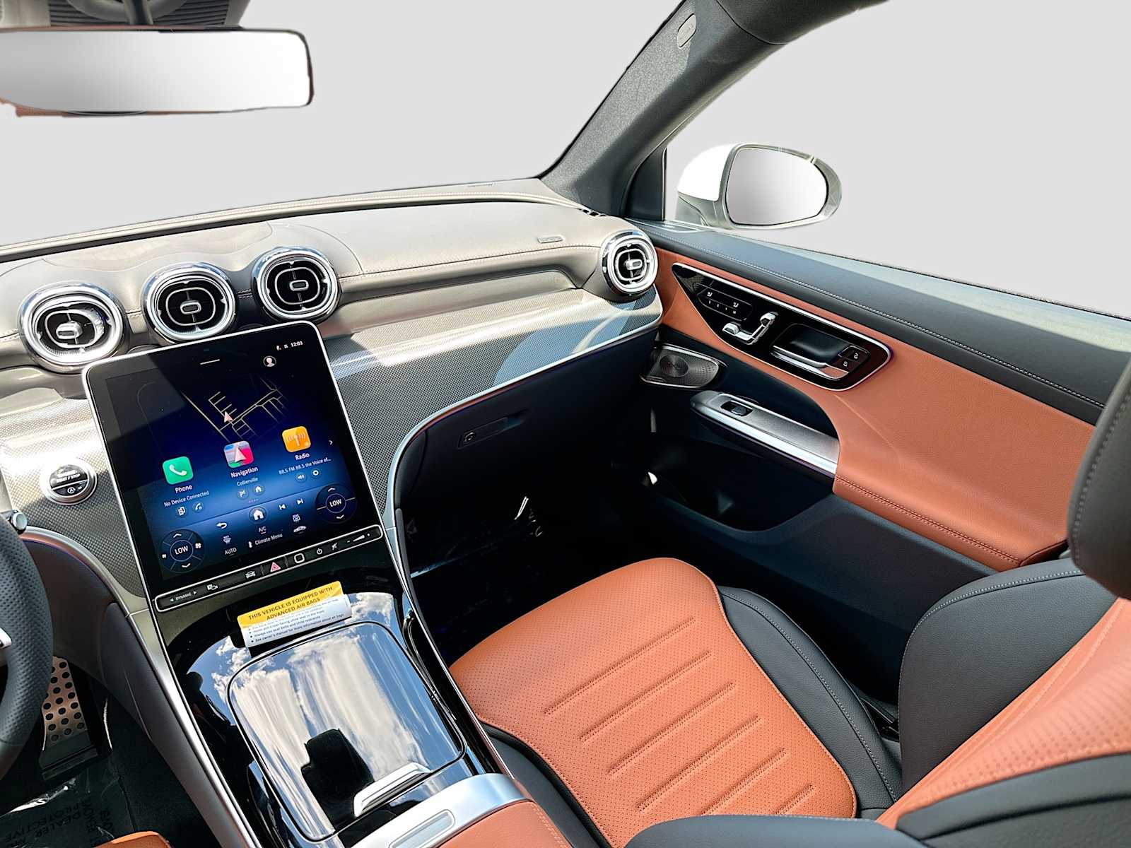 Thumbnail: 2026 Mercedes-Benz GLC - 25