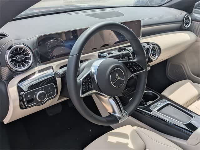 2025 Mercedes-Benz CLA 250 2