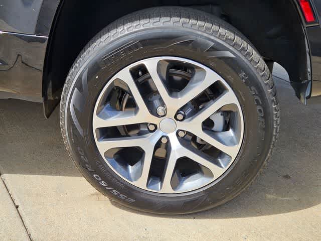 Thumbnail: 2023 Land Rover Defender - 14