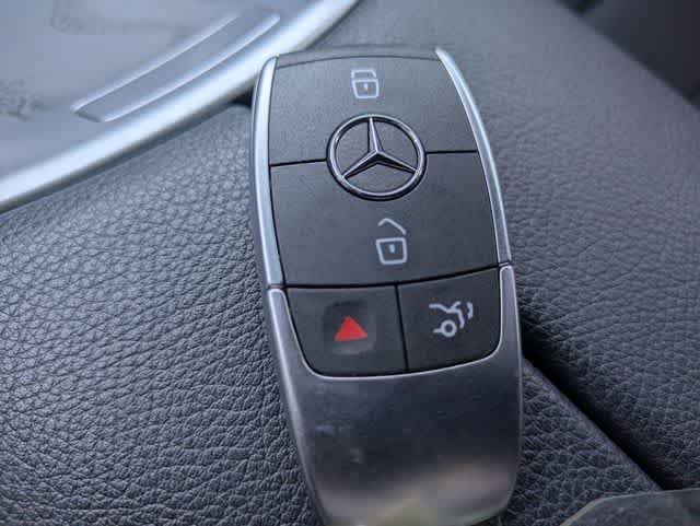 Thumbnail: 2021 Mercedes-Benz GLC - 32