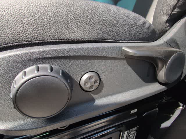 Thumbnail: 2026 Mercedes-Benz Sprinter - 16