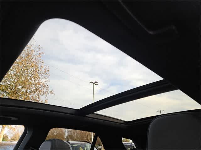 Thumbnail: 2026 Mercedes-Benz GLE - 15