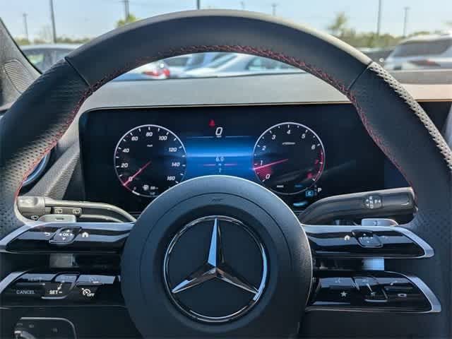 Thumbnail: 2025 Mercedes-Benz GLA - 18