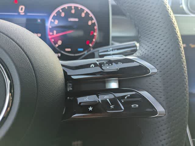 Thumbnail: 2026 Mercedes-Benz GLC - 23