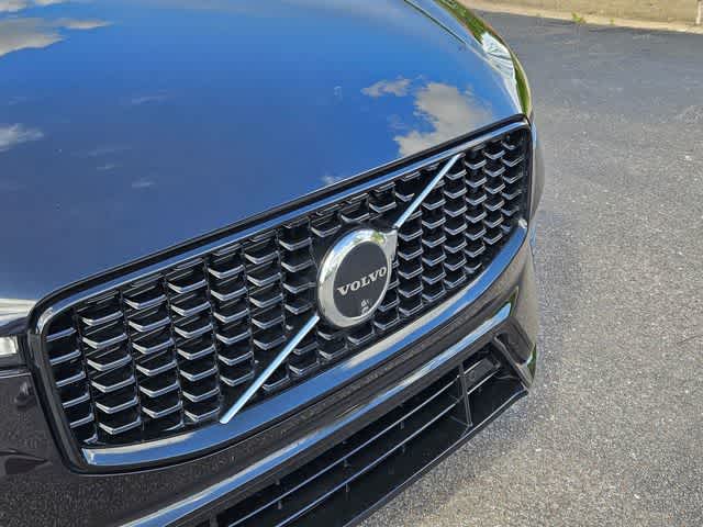 Thumbnail: 2024 Volvo XC60 - 11