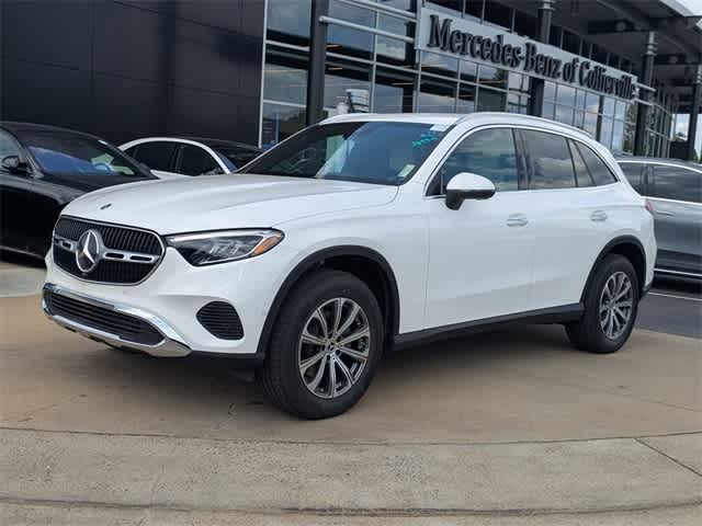 2025 Mercedes Benz GLC 300 4MATIC photo 4