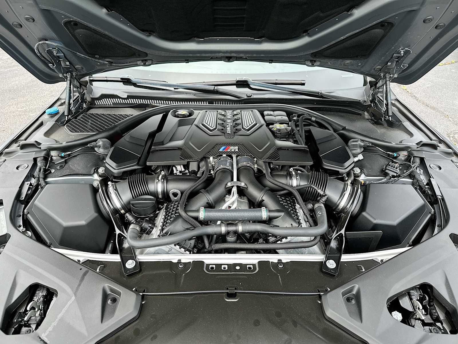 Thumbnail: 2023 BMW M8 - 30