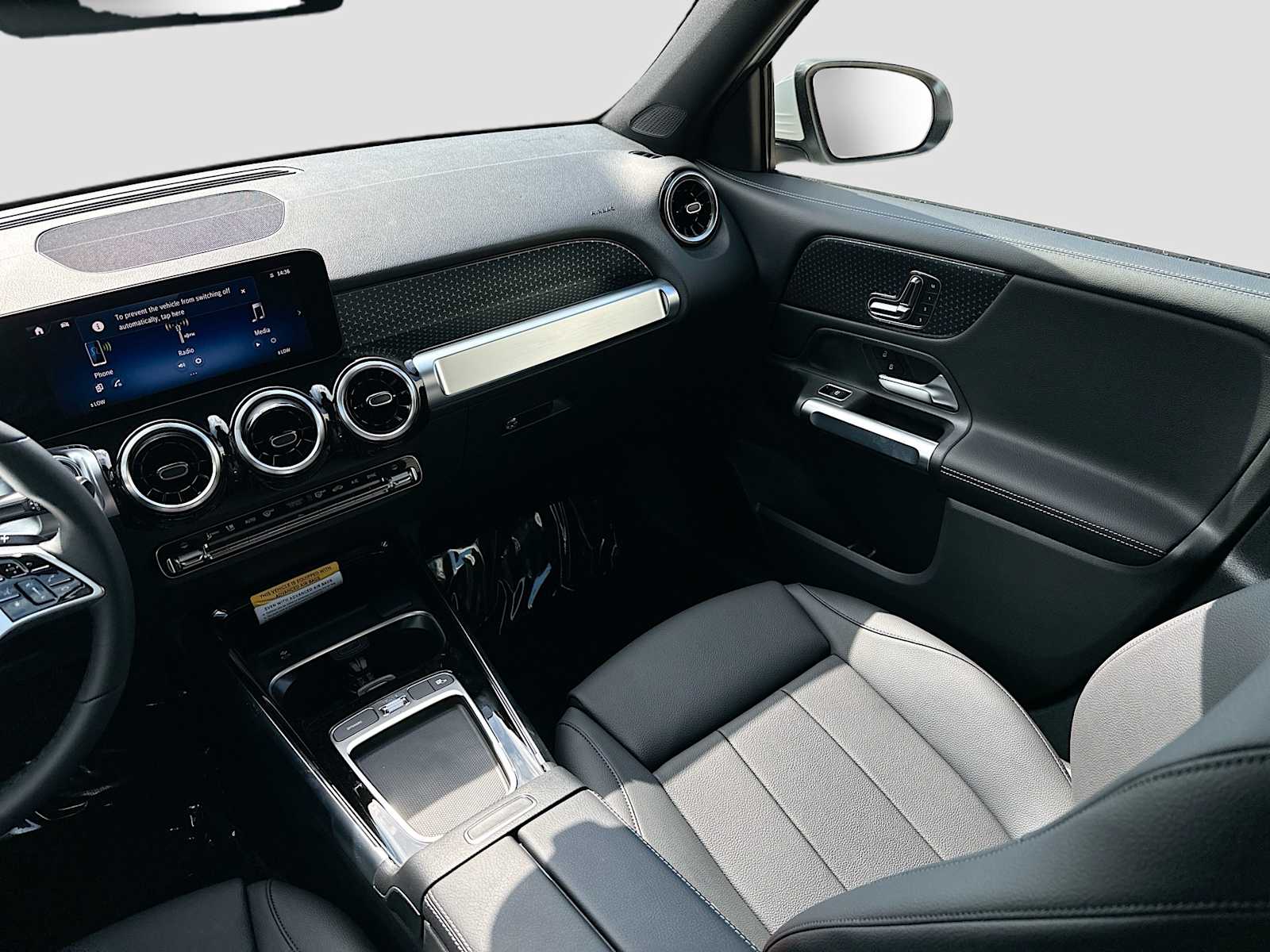 Thumbnail: 2026 Mercedes-Benz GLB - 23