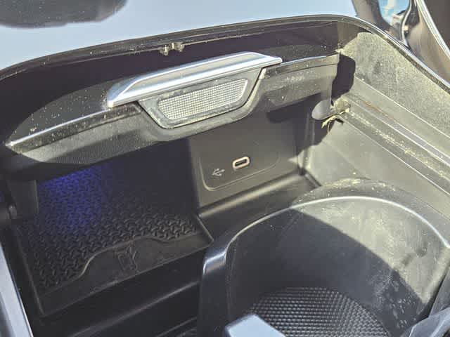 Thumbnail: 2023 Mercedes-Benz C-Class - 30