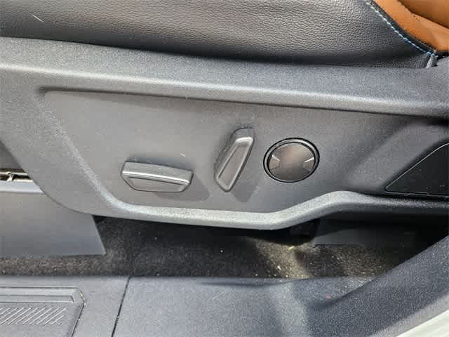 Thumbnail: 2022 Ford Bronco - 16