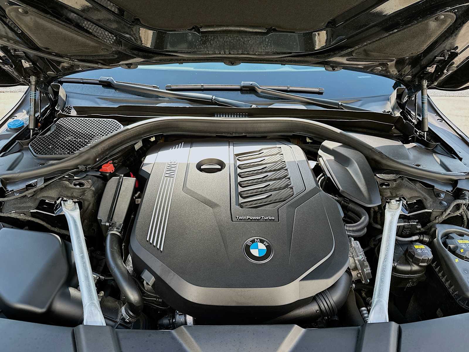 Thumbnail: 2021 BMW 7 Series - 32