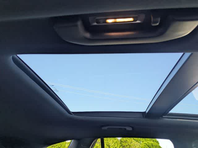 Thumbnail: 2026 Mercedes-Benz GLC - 19