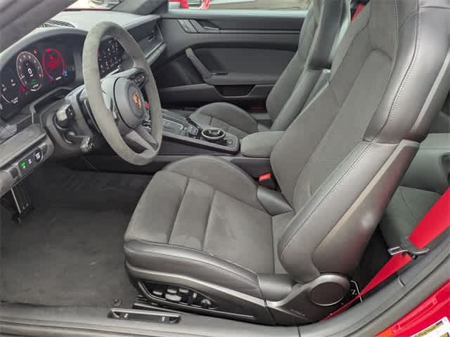 Thumbnail: 2025 Porsche 911 - 16