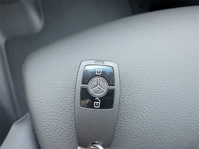 Thumbnail: 2025 Mercedes-Benz Sprinter - 34