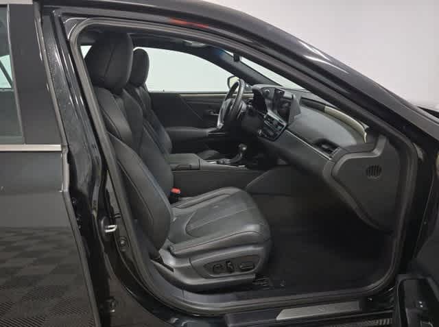 Thumbnail: 2023 Lexus ES - 6