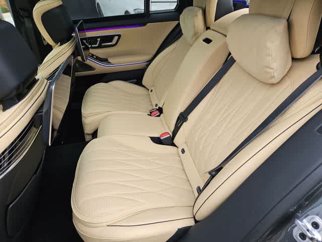 Thumbnail: 2024 Mercedes-Benz S-Class - 20