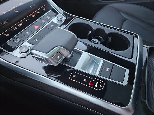 Thumbnail: 2025 Audi Q8 - 34