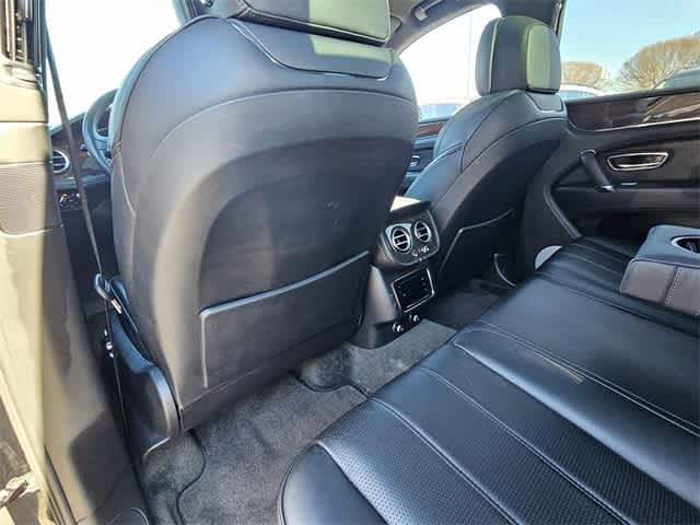 Thumbnail: 2020 Bentley Bentayga - 17