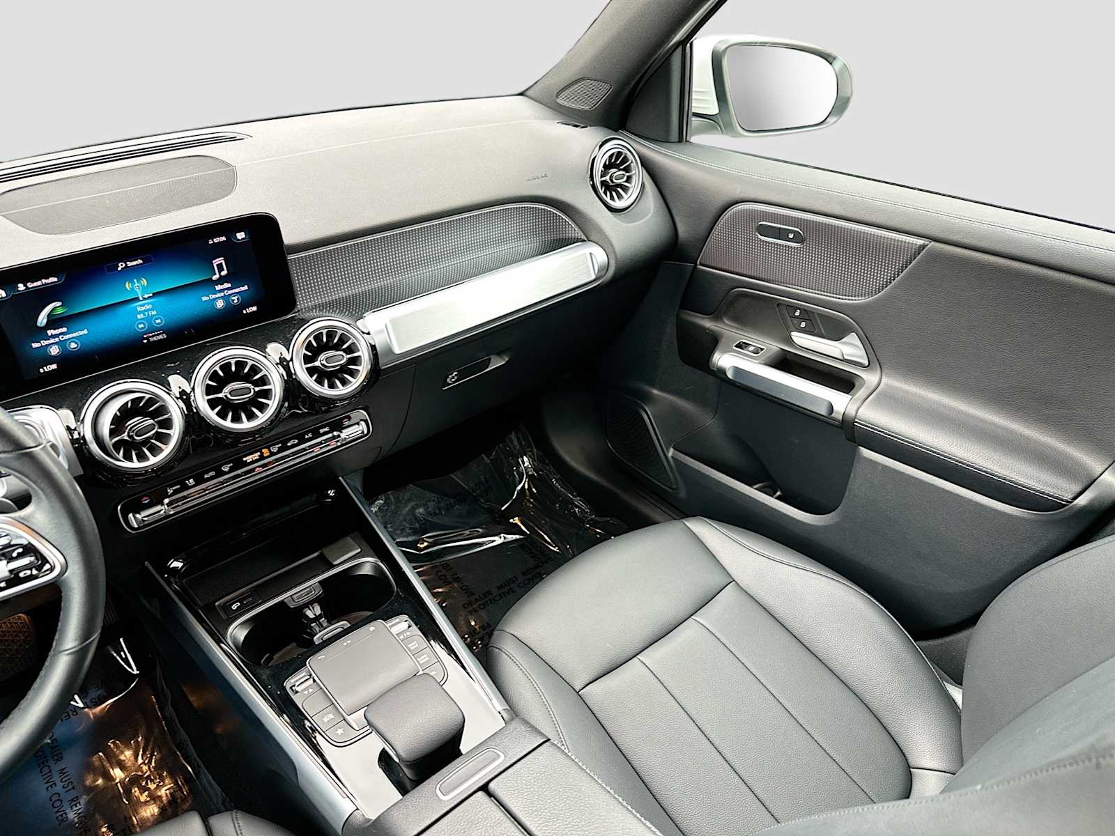 Thumbnail: 2022 Mercedes-Benz GLB - 23