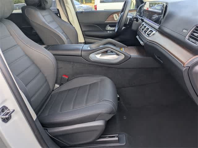 Thumbnail: 2025 Mercedes-Benz GLS - 16