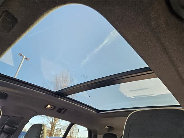 Thumbnail: 2020 Volvo XC40 - 18