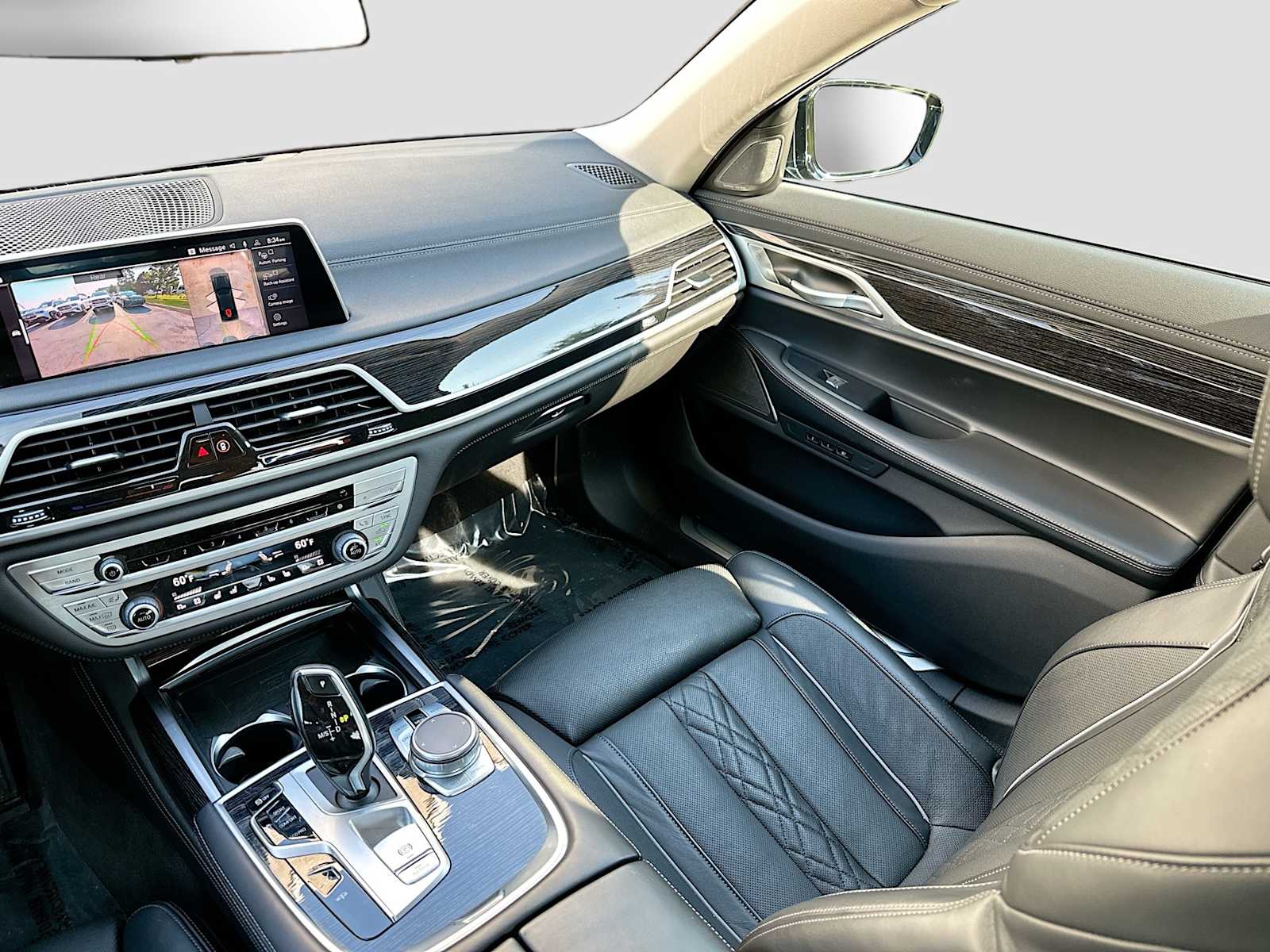 Thumbnail: 2021 BMW 7 Series - 25
