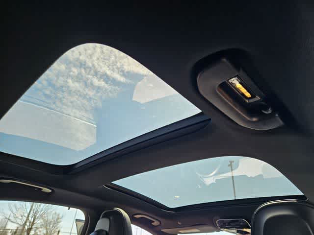 Thumbnail: 2024 Mercedes-Benz E-Class - 22