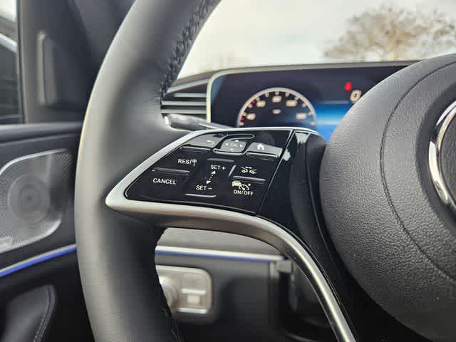 Thumbnail: 2026 Mercedes-Benz GLE - 23