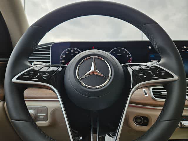 Thumbnail: 2026 Mercedes-Benz GLE - 25