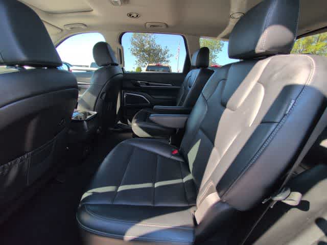 Thumbnail: 2025 Kia Telluride - 19