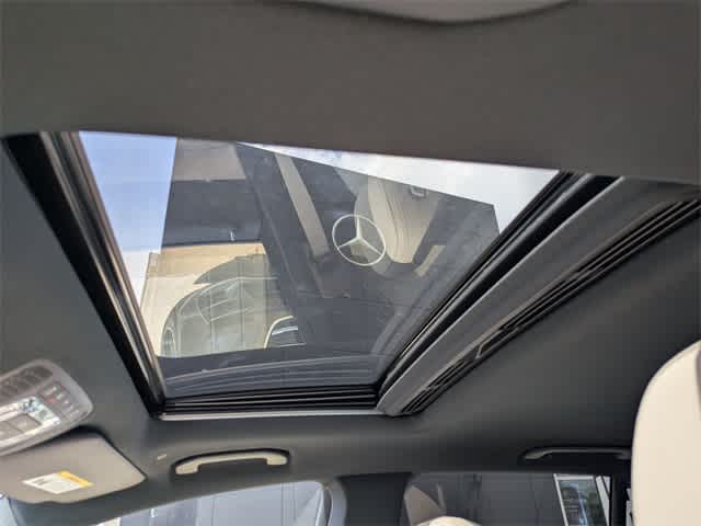 Thumbnail: 2026 Mercedes-Benz GLE - 19