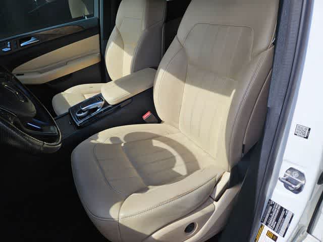 Thumbnail: 2019 Mercedes-Benz GLS - 14