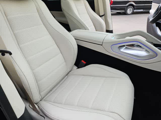 Thumbnail: 2026 Mercedes-Benz GLE - 27