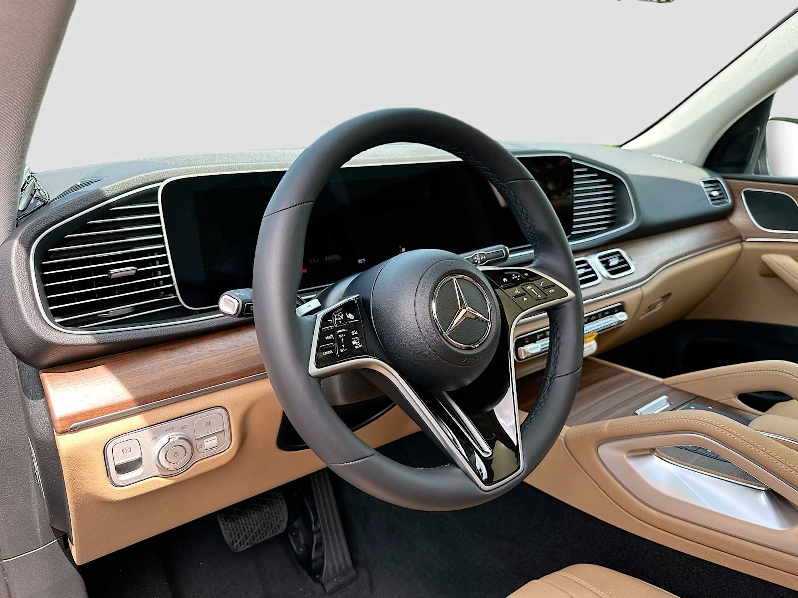 Thumbnail: 2026 Mercedes-Benz GLE - 9