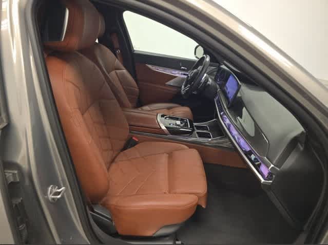 Thumbnail: 2023 BMW 7 Series - 6