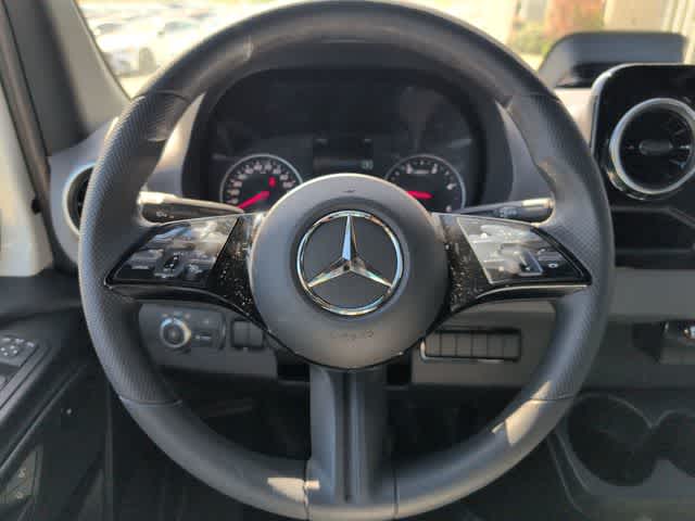 Thumbnail: 2026 Mercedes-Benz Sprinter - 21