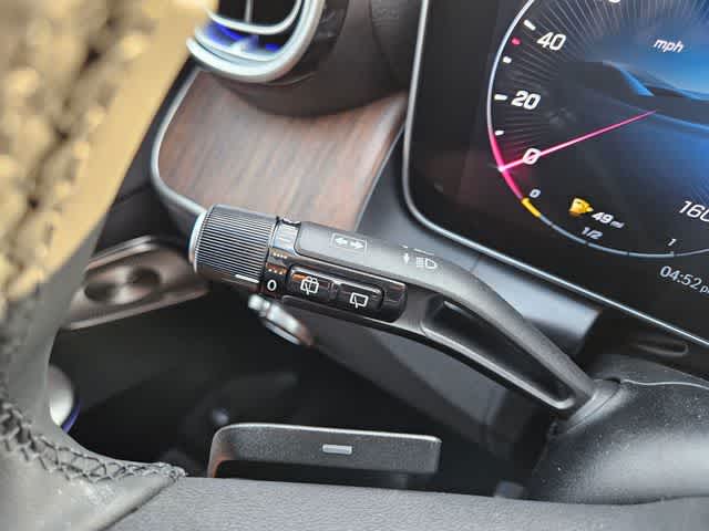 Thumbnail: 2026 Mercedes-Benz GLC - 30