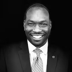 Staff member Harold Williams from ID_b6d7a0