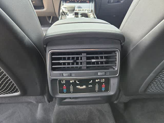 Thumbnail: 2019 Audi Q8 - 20