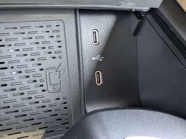 Thumbnail: 2026 Mercedes-Benz GLE - 30