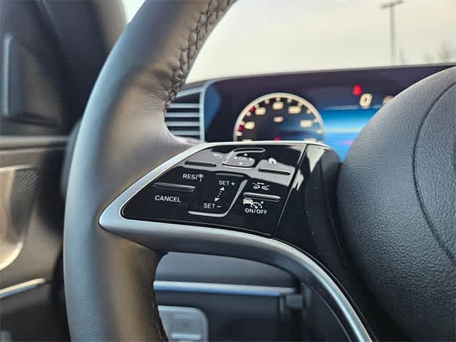 Thumbnail: 2026 Mercedes-Benz GLE - 24