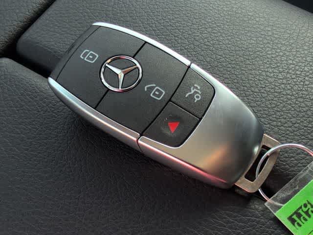 Thumbnail: 2026 Mercedes-Benz GLE - 32