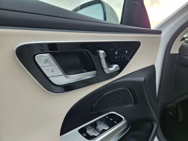 Thumbnail: 2026 Mercedes-Benz E-Class - 16