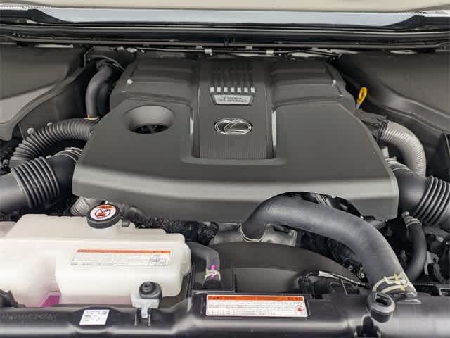 Thumbnail: 2025 Lexus GX - 14